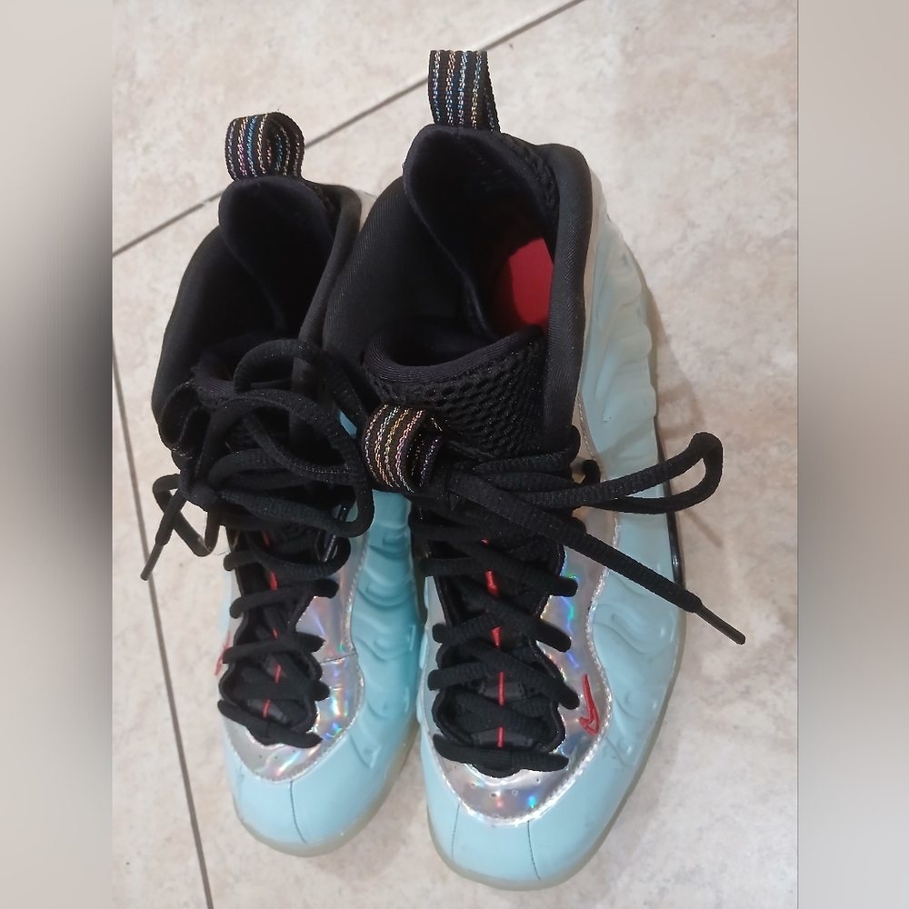 Nike Kids Black and Blue Sneakers
